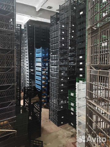 Пластиковые корзинки, ящики