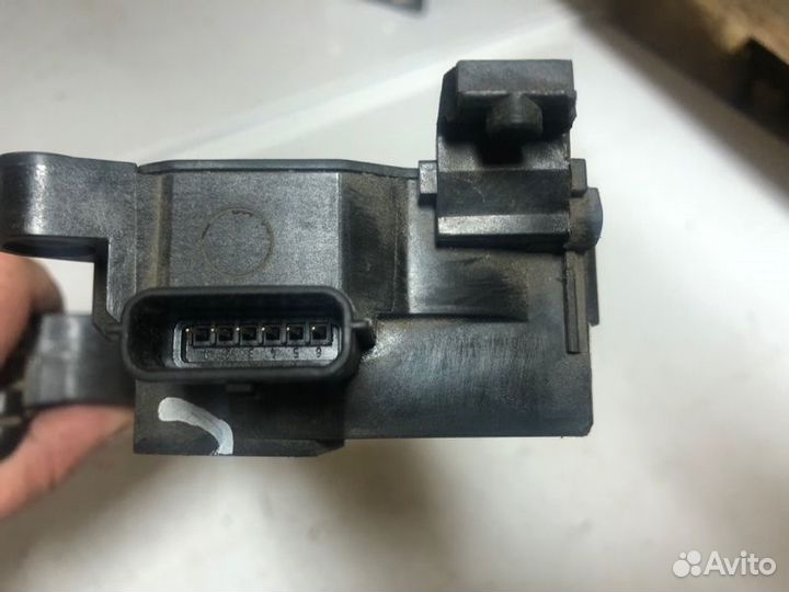 Педаль газа (электронная) Renault Scenic 3