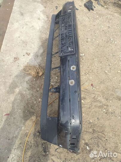 Бампер передний BMW 5 E34 с дефектами