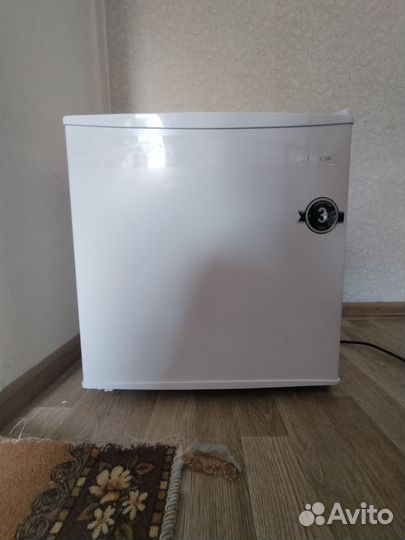 Холодильник dexp