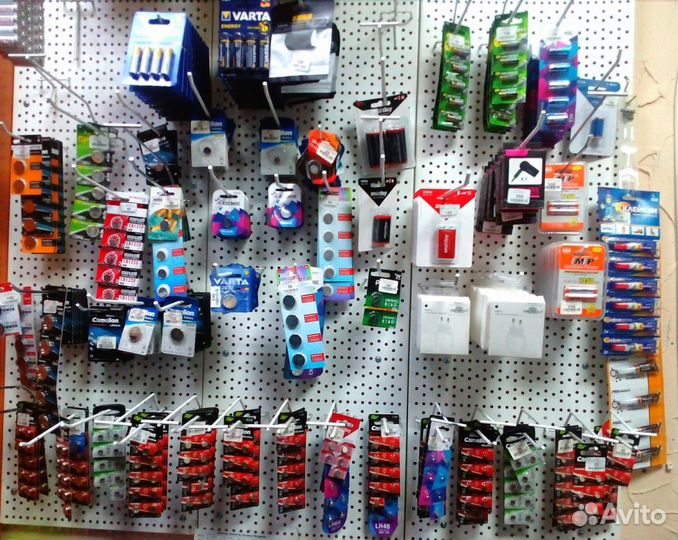 Батарейки разные много