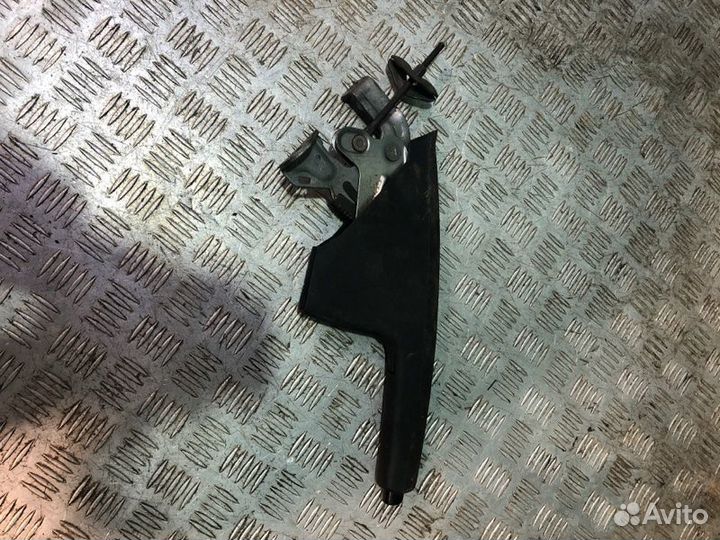 Ручной тормоз ручник Skoda Fabia 2