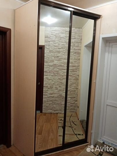Шкаф угловой купе с зеркалом бу