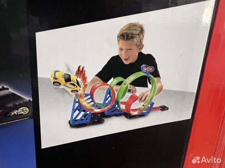 Гоночный трек hot wheels