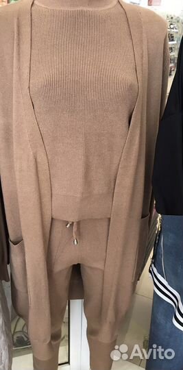 Спортивный костюм новый