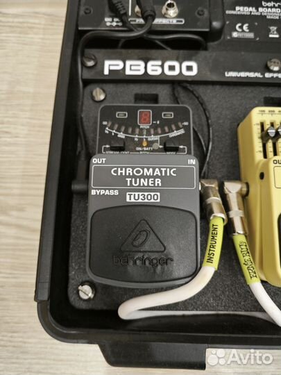 Педалборд Behringer