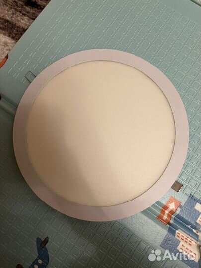 Светильник встраиваемый