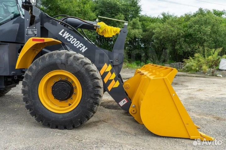 Фронтальный погрузчик XCMG LW300FN, 2023