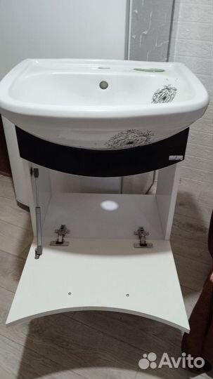 Тумба с раковиной