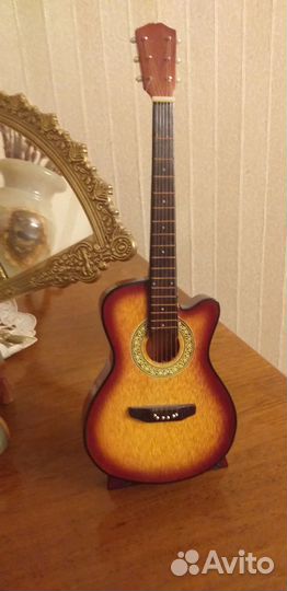 Сувенир/гитара/дерево/лак