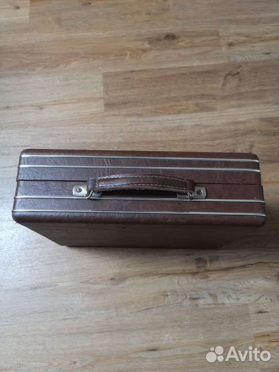 Проигрыватель винила из Германии