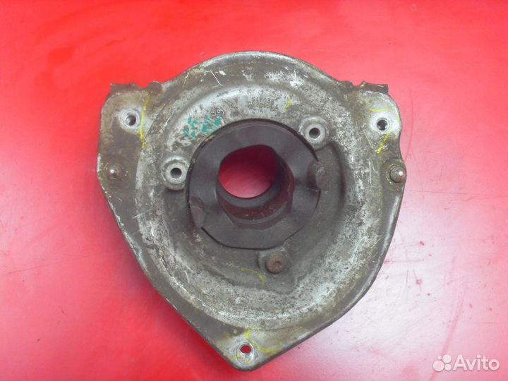 Кронштейн переднего рычага 352718 Citroen C5 (RD)