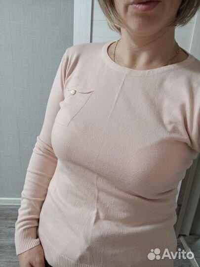 Свитер женский