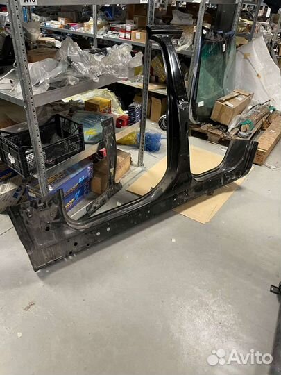 Порог левый со средней стойкой для BMW X6