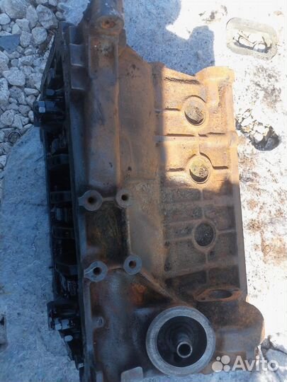 Блок двигателя в сборе на Лада Калина