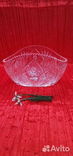 Хрустальная ваза