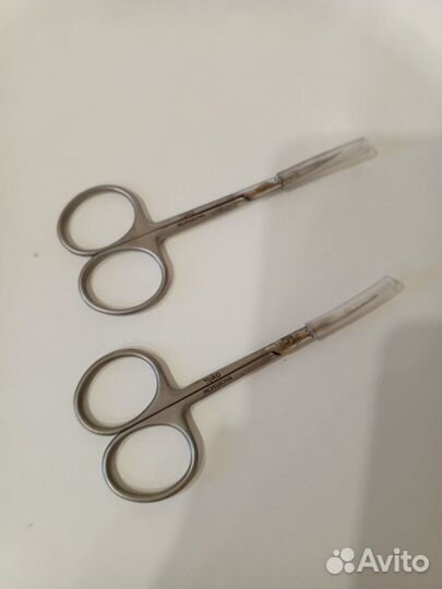 Маникюрные ножницы для левшей