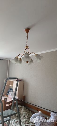 Люстра потолочная бу