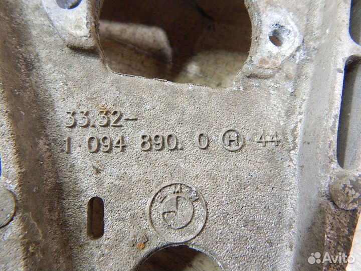 Рычаг задней подвески правый Bmw e46