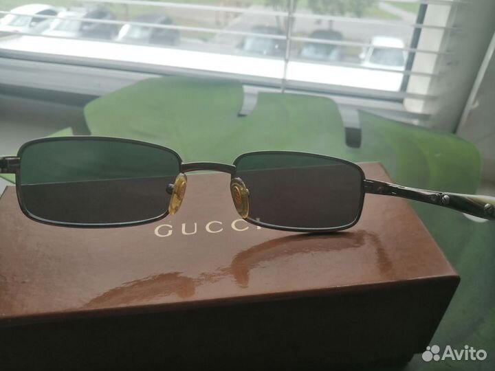 Солнцезащитные очки мужские gucci