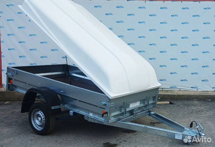 Прицеп с пластиковой крышкой Трейлер 2,6х1,3х0,3