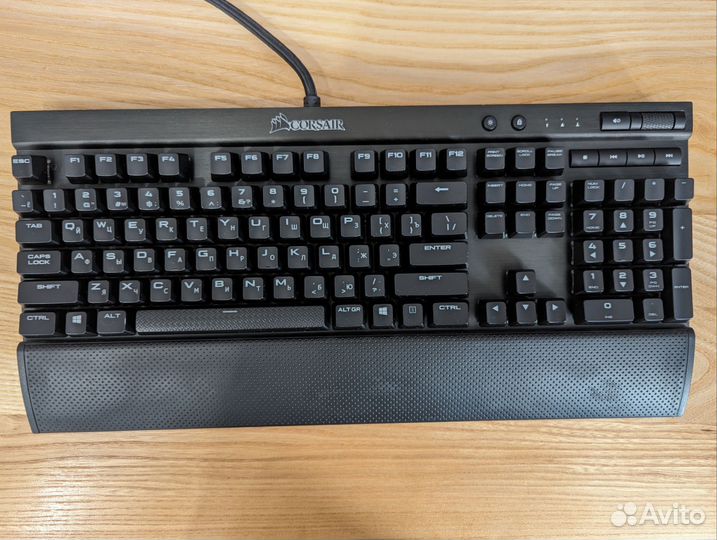 Клавиатура Corsair k70 lux rgb MX Silent