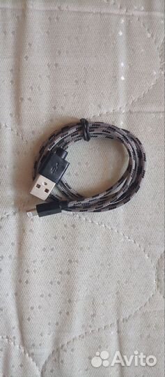 Кабель USB Lightning