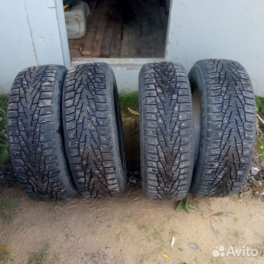 Nokian Tyres Hakkapeliitta 7 SUV 225/65 R17 106T