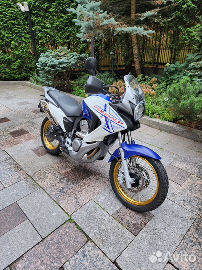 Мотоцикл Honda XL700VA