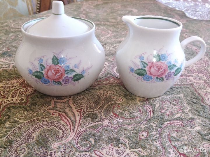 Молочник и сахарница 