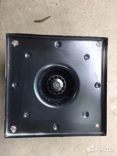 Вентилятор вытяжной крышный