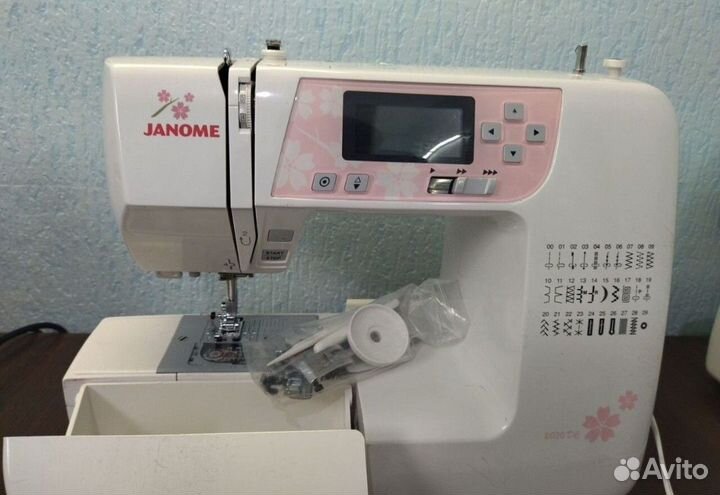 Швейная машина Janome 2030 dc