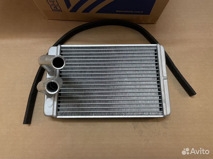 Радиатор печки hyndai H-1/ Starex 01-07