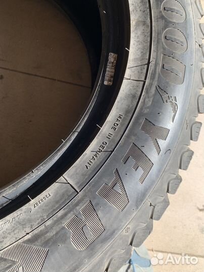 Goodyear UltraGrip Ice Arctic SUV 225/65 R17 102T
