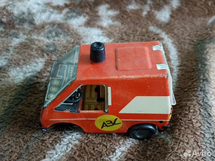 Машинка СССР триг.радуга.верхняя пышма