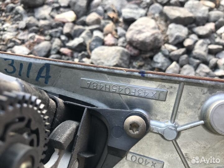 Декоративная рамка в торпедо jaguar s-type