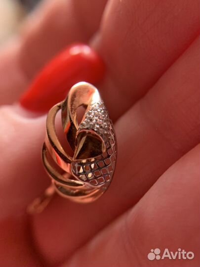 Золотые серьги