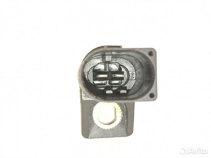 Датчик положения коленвала Mercedes-Benz C-Class