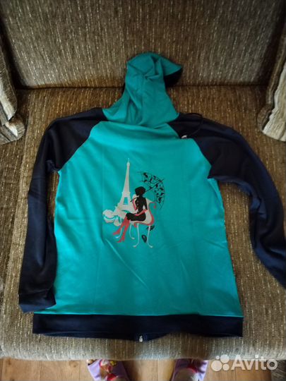 Спортивный костюм женский