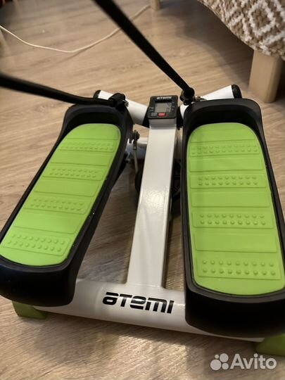 Тренажер степпер с эспандерами