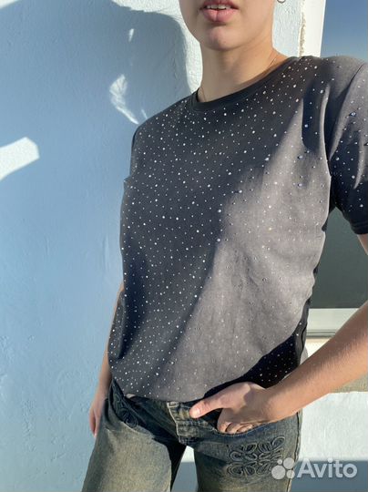 Футболка со стразами