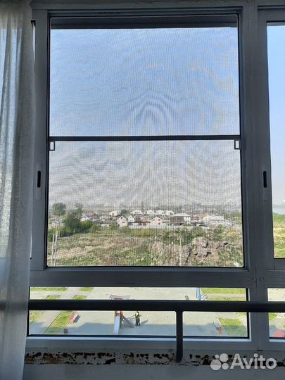 Москитные сетки на двери