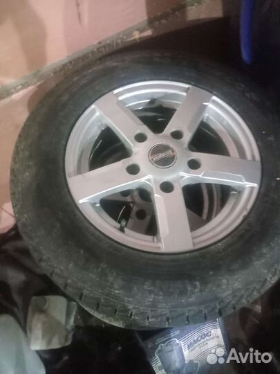 Doubleking DK558 205/70 R15 95G