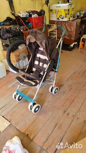 Прогулочная коляска трость