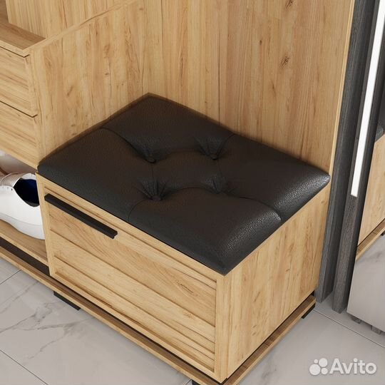 Зеркало с рамкой новое