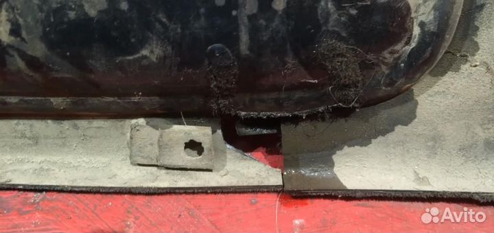 Нива 2131 обшивки задние дефект нива 5-ка