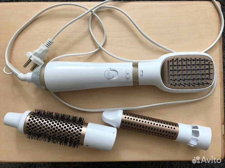 Фен-щетка для волос Philips Essential Care