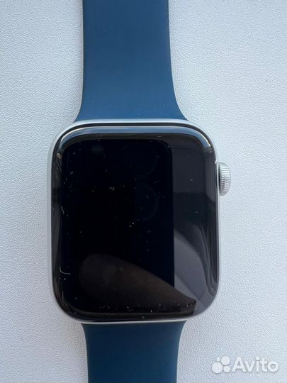 Apple Watch SE 2020 44mm (MKQ43RU)