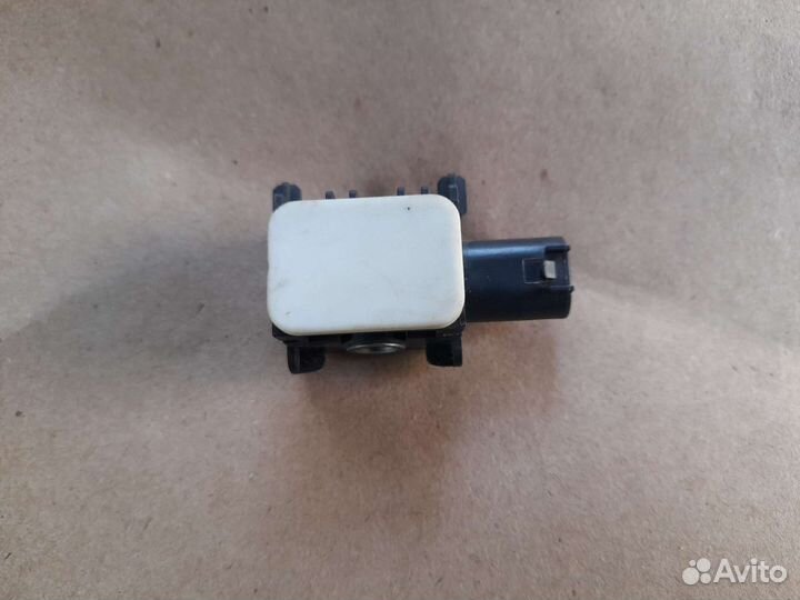 Датчик AIR BAG A0038202826 Mercedes Benz S-class W