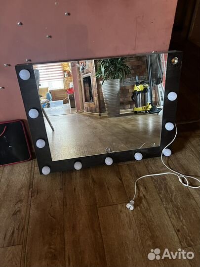Зеркало визажиста